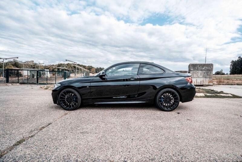 Schwarz Gebraucht 2016 BMW 230 M Performance Coupé | 22.700 € (Guter Preis) - Bild 1/4