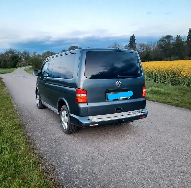 Gebraucht VW Multivan 131 PS (96 kW) 2009 Schwarz Van / Kleinbus