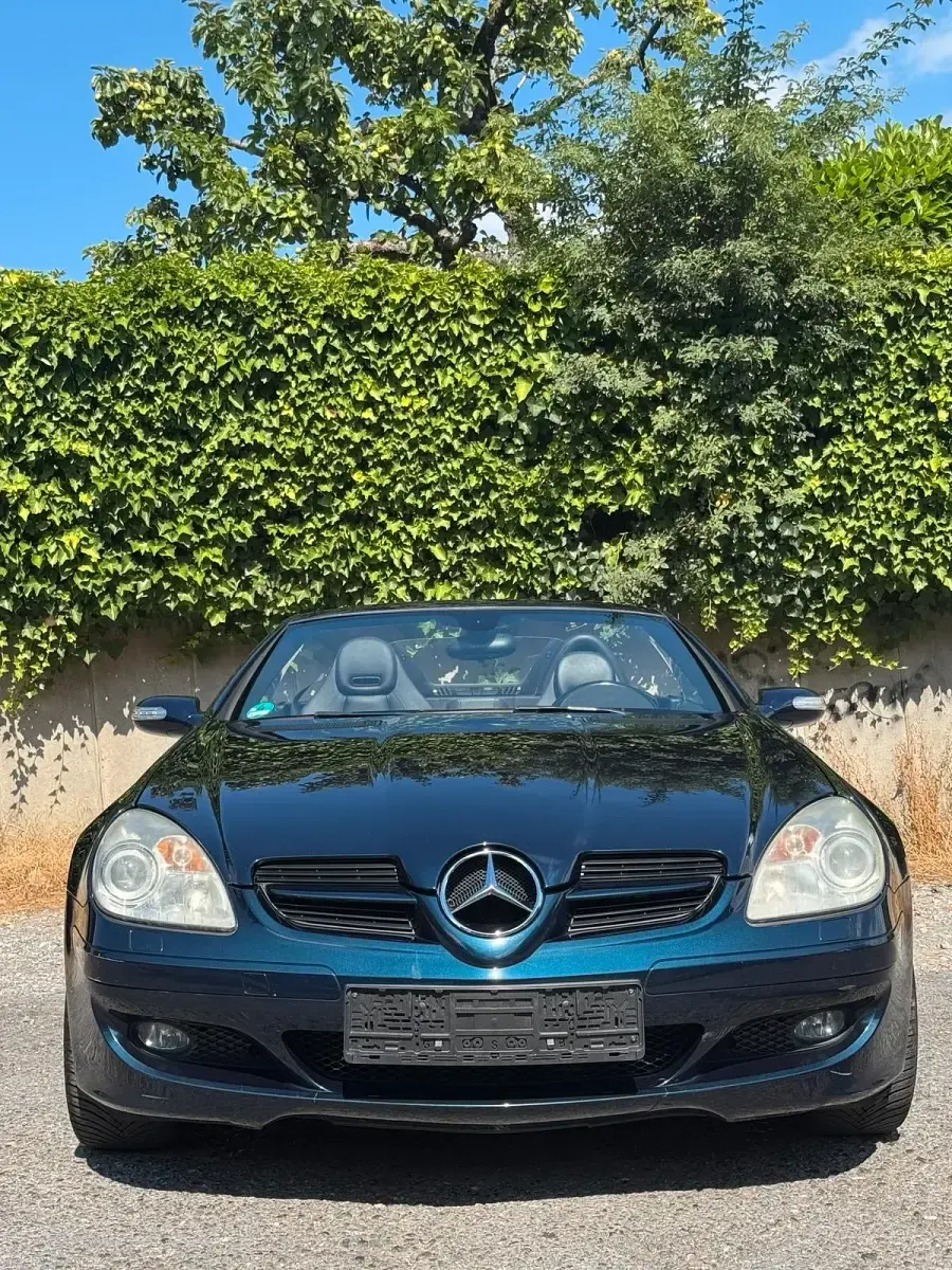 Gebraucht Mercedes SLK200 163 PS (119 kW) 2006 Blau Cabrio