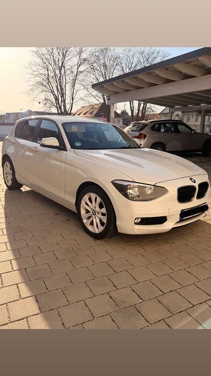 Gebraucht BMW 116 116 PS (85 kW) 2014 Weiß Kleinwagen