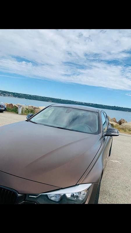 Gebraucht BMW 316 116 PS (85 kW) 2012 Schwarz Limousine