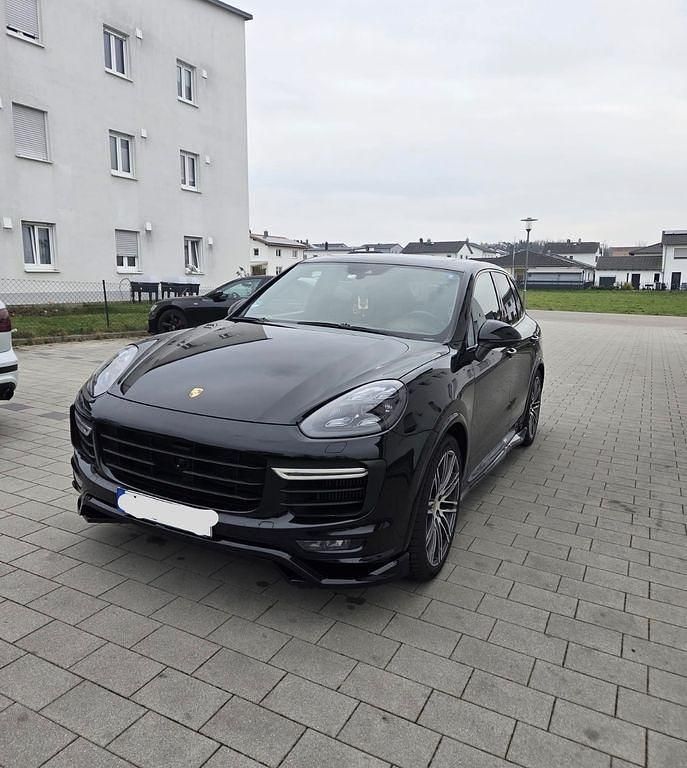 Gebraucht Porsche Cayenne GTS 441 PS (324 kW) 2015 Schwarz SUV