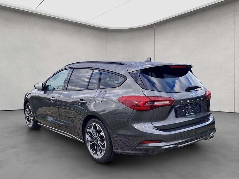 Neu Ford Focus ST-Line X 155 PS (114 kW) 2026 Magnetic metallic Kombi