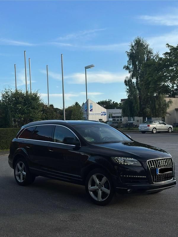 Schwarz Gebraucht 2011 Audi Q7 SUV | 9.999 € (Superpreis) - Bild 1/4