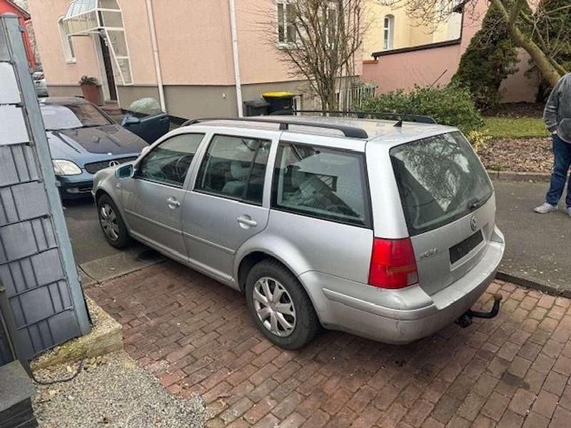 Gebraucht VW Bora Highline 116 PS (85 kW) 2000 Reflexsilber metallic (metallic) Limousine