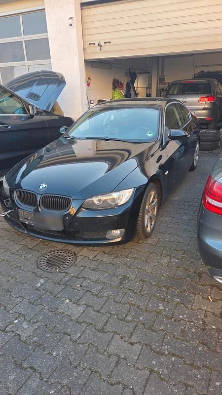 Gebraucht BMW 330 272 PS (200 kW) 2008 Schwarz Coupé