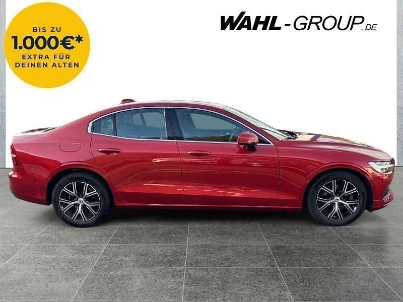 Gebraucht Volvo S60 197 PS (144 kW) 2024 Rot Limousine