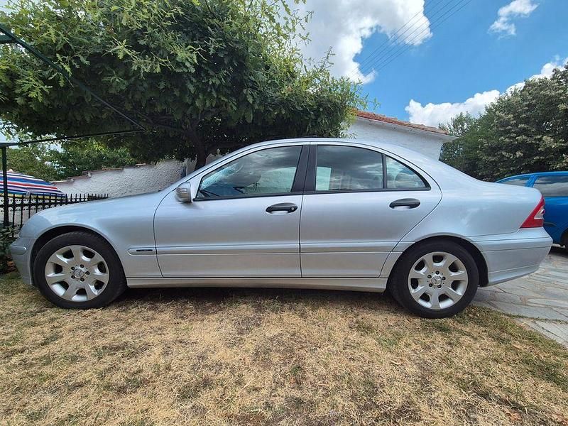Gebraucht Mercedes C200 184 PS (135 kW) 2007 Silber Limousine