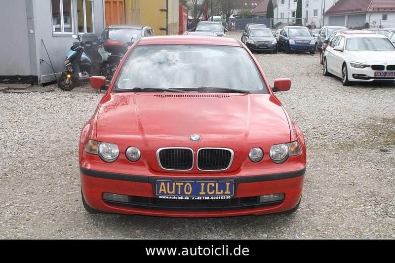Gebraucht BMW 318 143 PS (105 kW) 2002 Rot Limousine