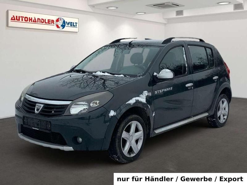 Gebraucht Dacia Sandero Stepway 84 PS (61 kW) 2012 Grau Limousine