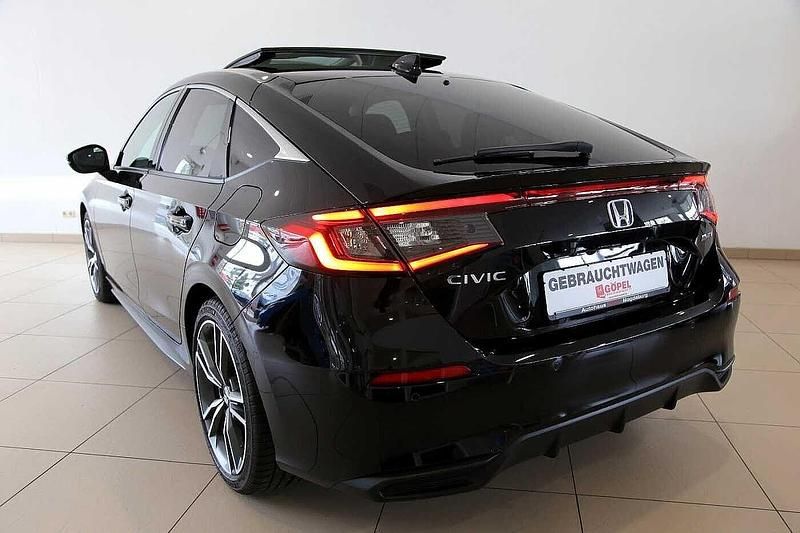 Gebraucht Honda Civic Advance 184 PS (135 kW) 2023 Crystal black p. Limousine