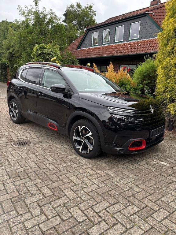 Lackierung schwarz perla nera/ Gebraucht 2020 Citroën C5 Aircross Shine SUV | 17.900 € (Guter Preis) - Bild 1/4