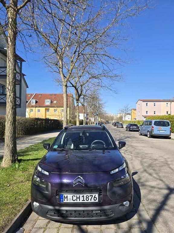 Gebraucht Citroën C4 Feel 99 PS (72 kW) 2016 Violet Limousine