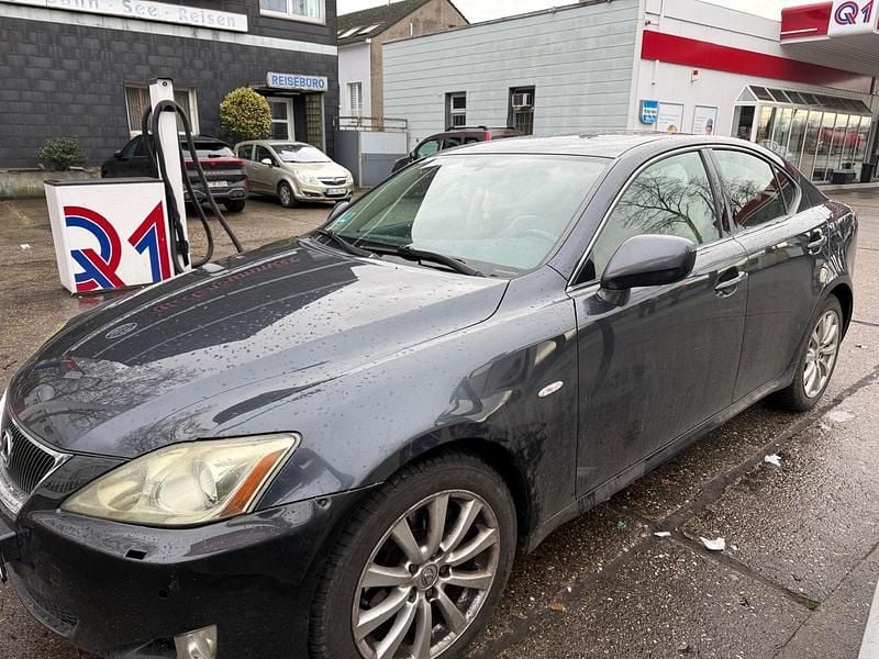 Gebraucht Lexus IS220d 177 PS (130 kW) 2007 Grau Limousine