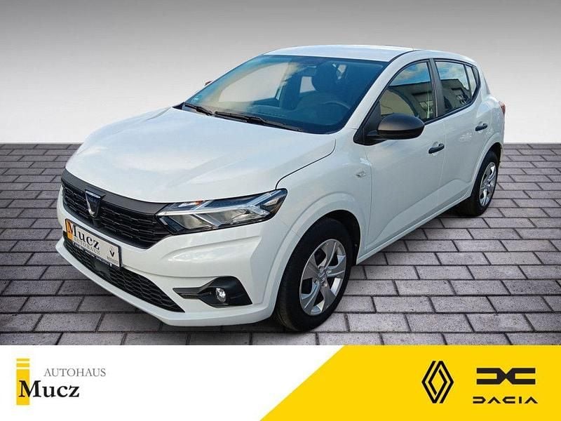 Weiß Gebraucht 2021 Dacia Sandero Essentiel Limousine | 9.890 € (Superpreis) - Bild 1/4