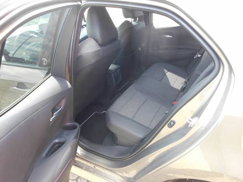 Gebraucht Toyota Corolla Team 122 PS (89 kW) 2023 Braun Limousine