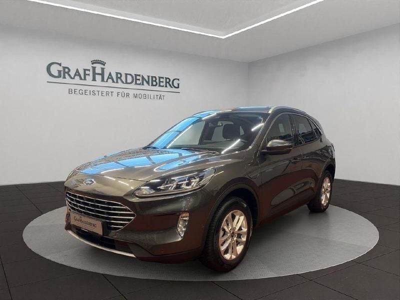 Gebraucht Ford Kuga Titanium 152 PS (111 kW) 2022 Grau SUV