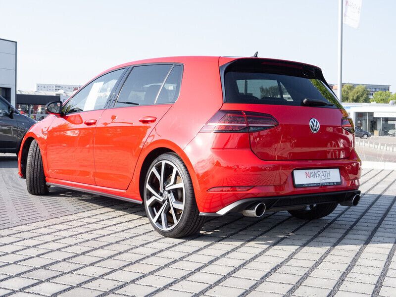 Gebraucht VW Golf VII GTI 230 PS (169 kW) 2017 Rot Kleinwagen