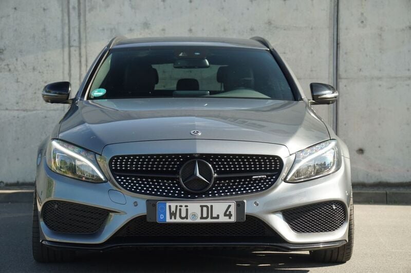 Grau Gebraucht 2017 Mercedes C43 AMG AMG Limousine | 31.490 € (Fairer Preis) - Bild 1/4