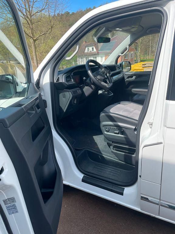 Gebraucht VW Multivan Highline 204 PS (150 kW) 2022 Weiß Van