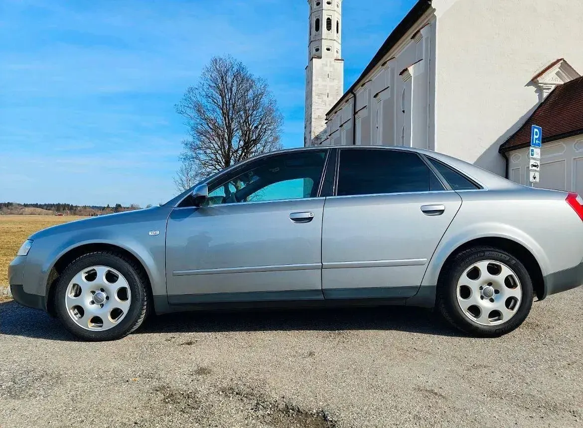 Gebraucht Audi A4 170 PS (125 kW) 2002 Grau Limousine