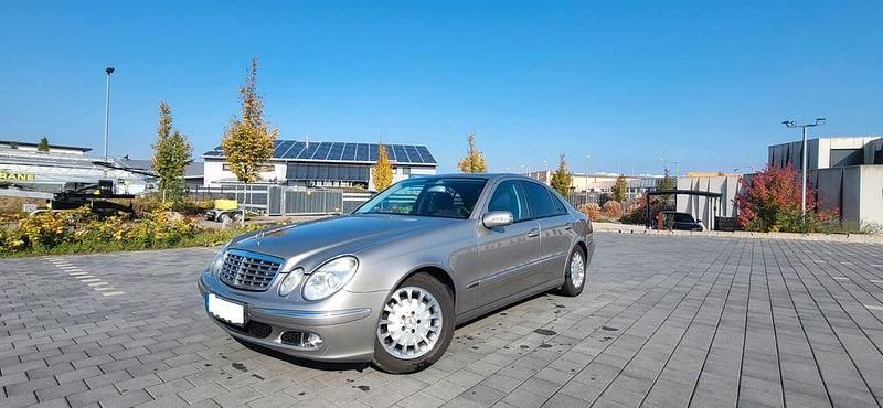 Silber Gebraucht 2005 Mercedes E280 Elegance Limousine | 7.999 € (Etwas zu teuer) - Bild 1/4