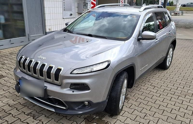 Silber Gebraucht 2016 Jeep Cherokee Limited SUV | 15.900 € (Superpreis) - Bild 1/4