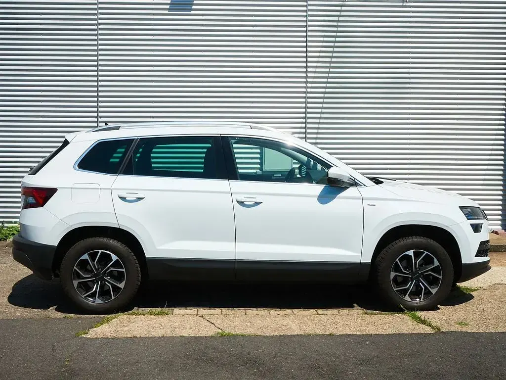 Gebraucht Skoda Karoq Drive 150 PS (110 kW) 2020 Weiß SUV