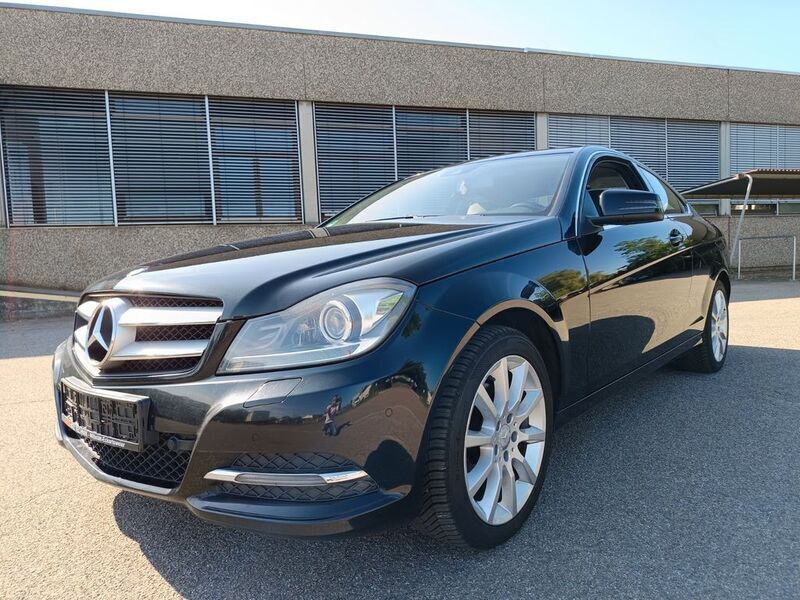Schwarz Gebraucht 2013 Mercedes C250 Coupé | 9.999 € (Guter Preis) - Bild 1/4
