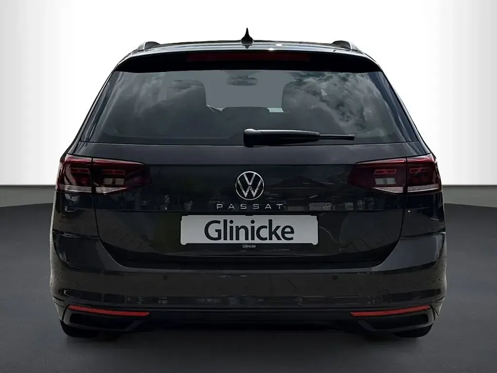Gebraucht VW Passat Business 150 PS (110 kW) 2022 Mangangrau metallic Kombi