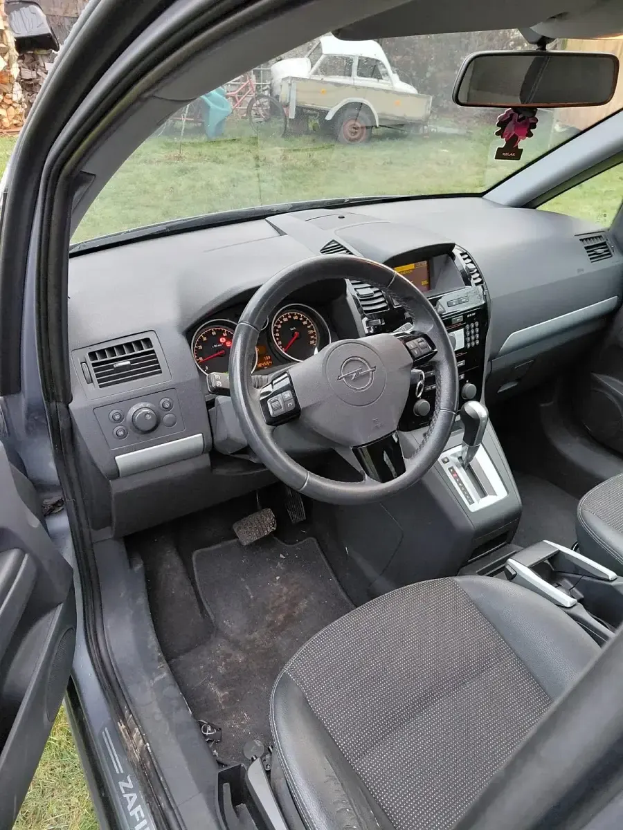 Gebraucht Opel Zafira 150 PS (110 kW) 2009 Grau Van / Kleinbus