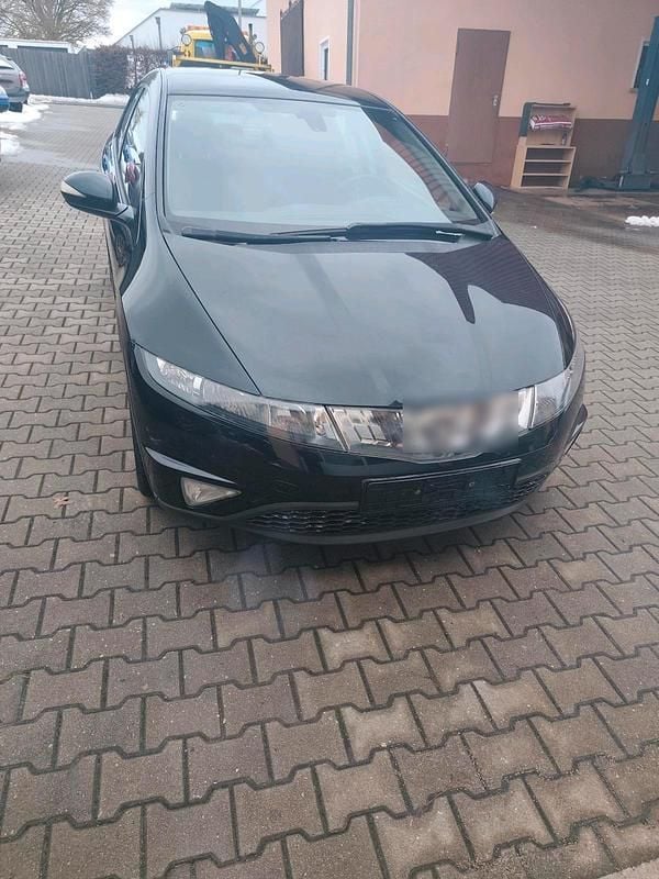 Schwarz Gebraucht 2007 Honda Civic Limousine | 2.400 € (Guter Preis) - Bild 1/4