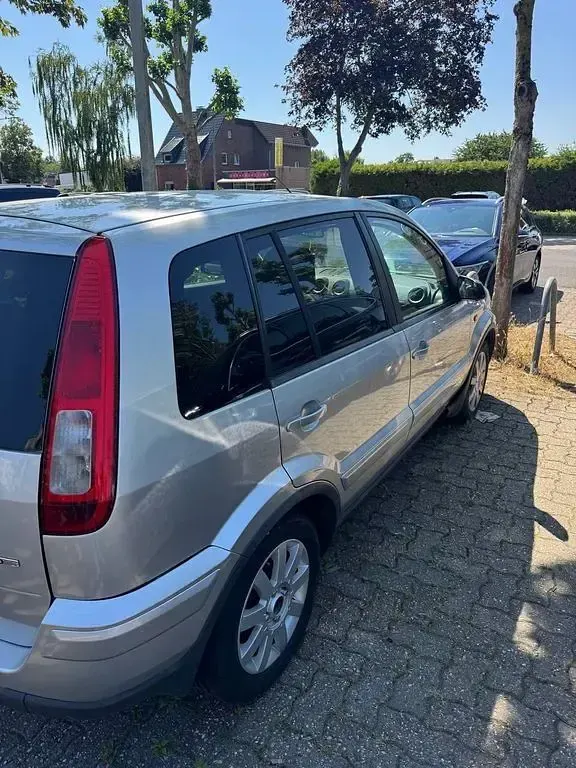 Gebraucht Ford Fusion 90 PS (66 kW) 2006 Silber Kleinwagen