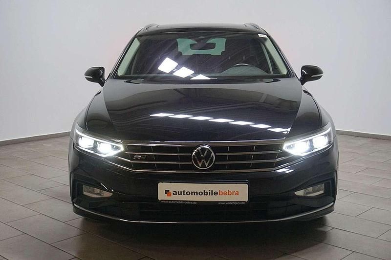 Gebraucht VW Passat R-line 200 PS (147 kW) 2021 Deep black Kombi