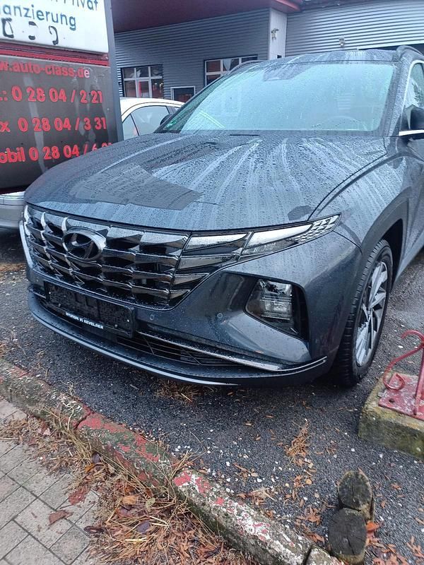 Gebraucht Hyundai Tucson 150 PS (110 kW) 2022 Grau SUV