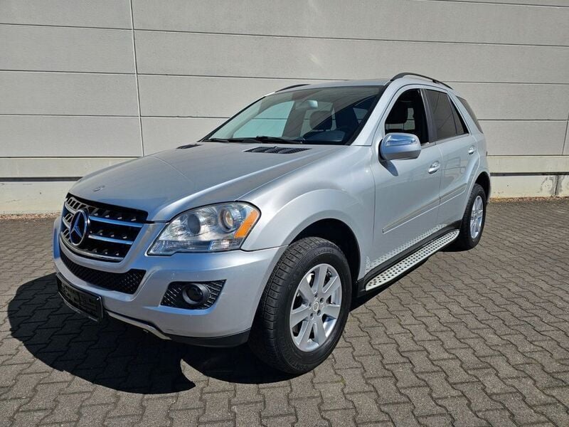 Gebraucht Mercedes ML350 272 PS (200 kW) 2009 Iridiumsilber  metalliclack SUV
