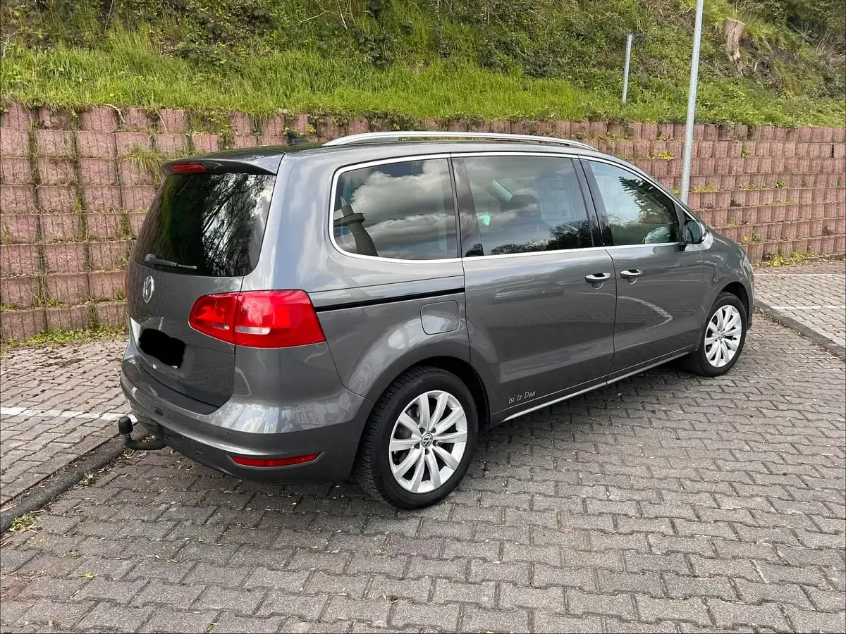 Gebraucht VW Sharan 170 PS (125 kW) 2011 Schwarz Van / Kleinbus