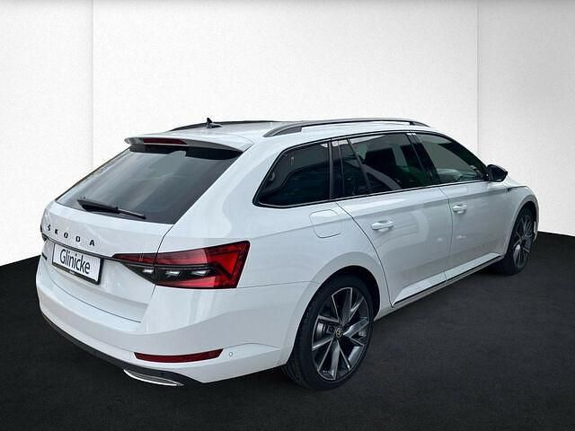 Gebraucht Skoda Superb SportLine 150 PS (110 kW) 2024 Weiß Kombi