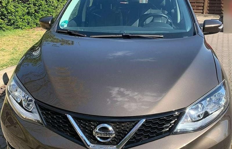 Grau Gebraucht 2017 Nissan Pulsar Tekna Limousine | 5.700 € (Superpreis) - Bild 1/1