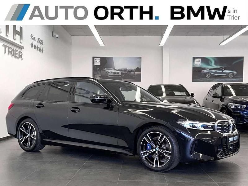Gebraucht BMW 340 374 PS (275 kW) 2023 Saphirschwarz Kombi