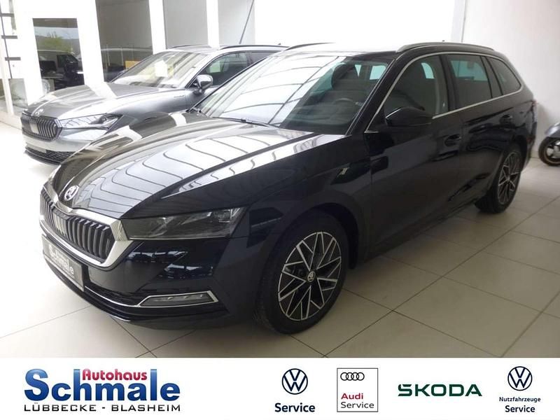 Schwarzmagic perleffekt Gebraucht 2024 Skoda Octavia Style Kombi | 34.990 € (Teuer) - Bild 1/4