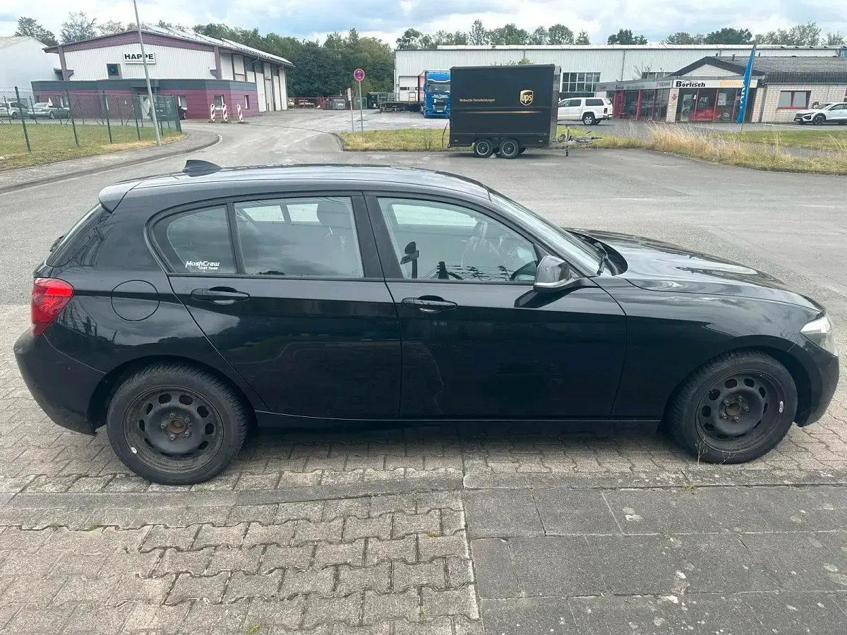 Gebraucht BMW 116 136 PS (100 kW) 2013 Schwarz Kleinwagen
