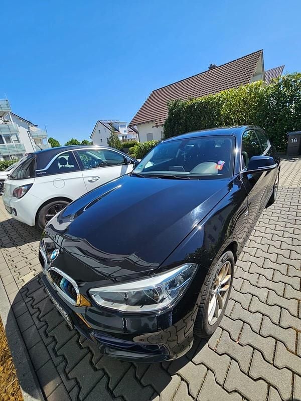Schwarz Gebraucht 2016 BMW 118 Sport Line Kleinwagen | 9.000 € (Guter Preis) - Bild 1/4