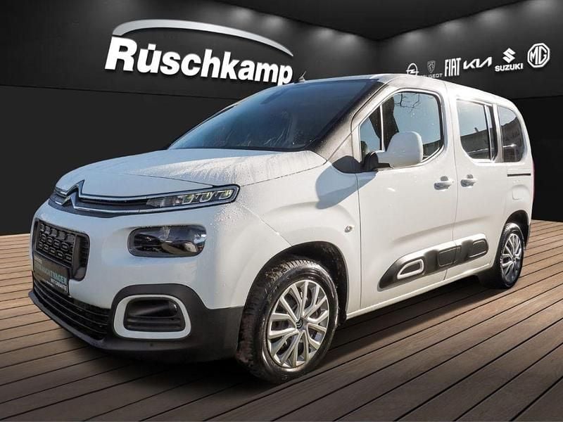Weiß Gebraucht 2020 Citroën Berlingo Feel Van / Kleinbus | 19.980 € (Guter Preis) - Bild 1/4