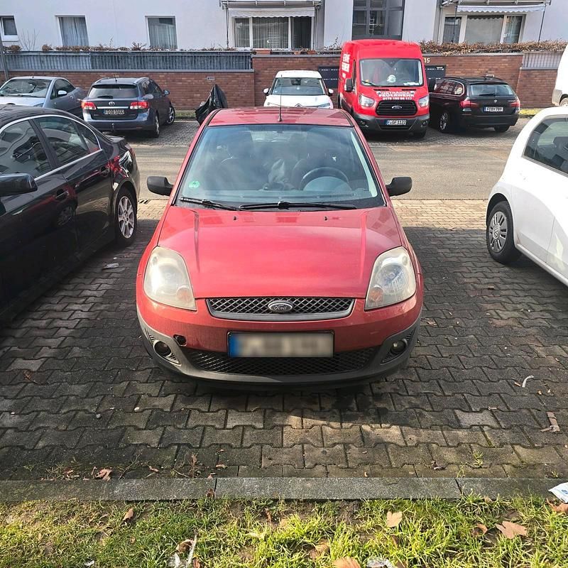 Gebraucht Ford Fiesta 60 PS (44 kW) 2006 Rot Kleinwagen