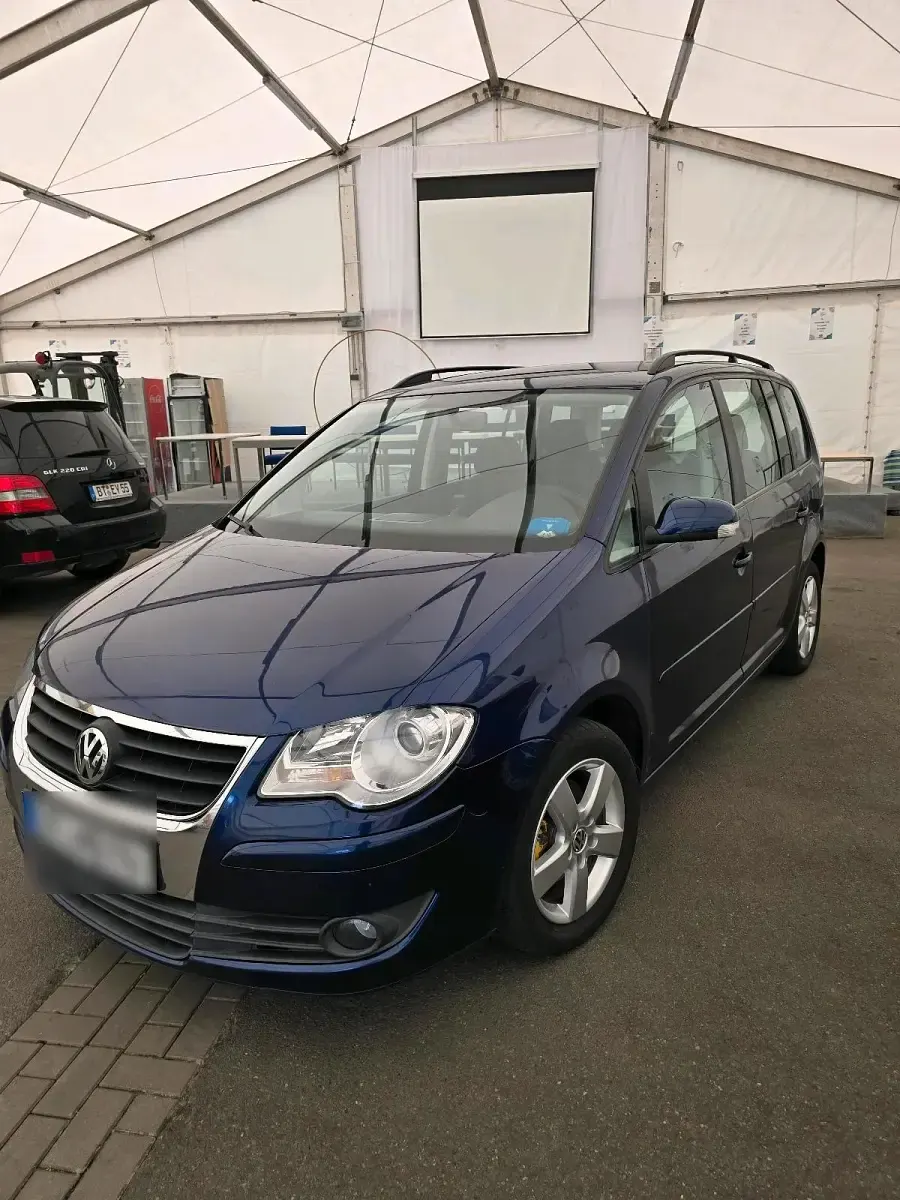 Gebraucht VW Touran 140 PS (102 kW) 2007 Blau Van / Kleinbus