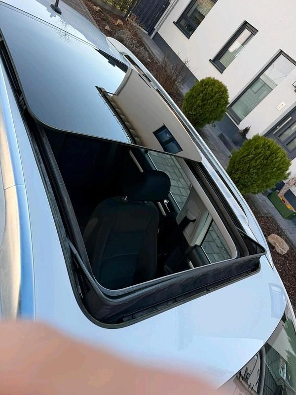 Gebraucht VW Golf V Highline 105 PS (77 kW) 2009 Weiß Kombi