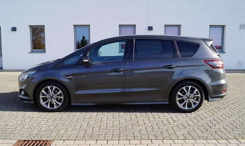 Grau Gebraucht 2017 Ford S-MAX ST-Line Kombi | 10.800 € (Superpreis) - Bild 1/4