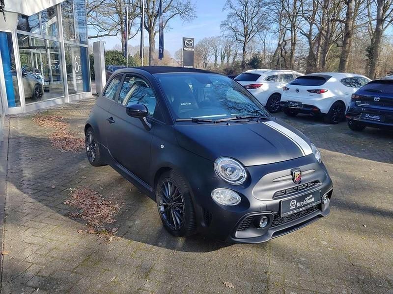 Gebraucht Abarth 695 179 PS (131 kW) 2023 Schwarz Kleinwagen