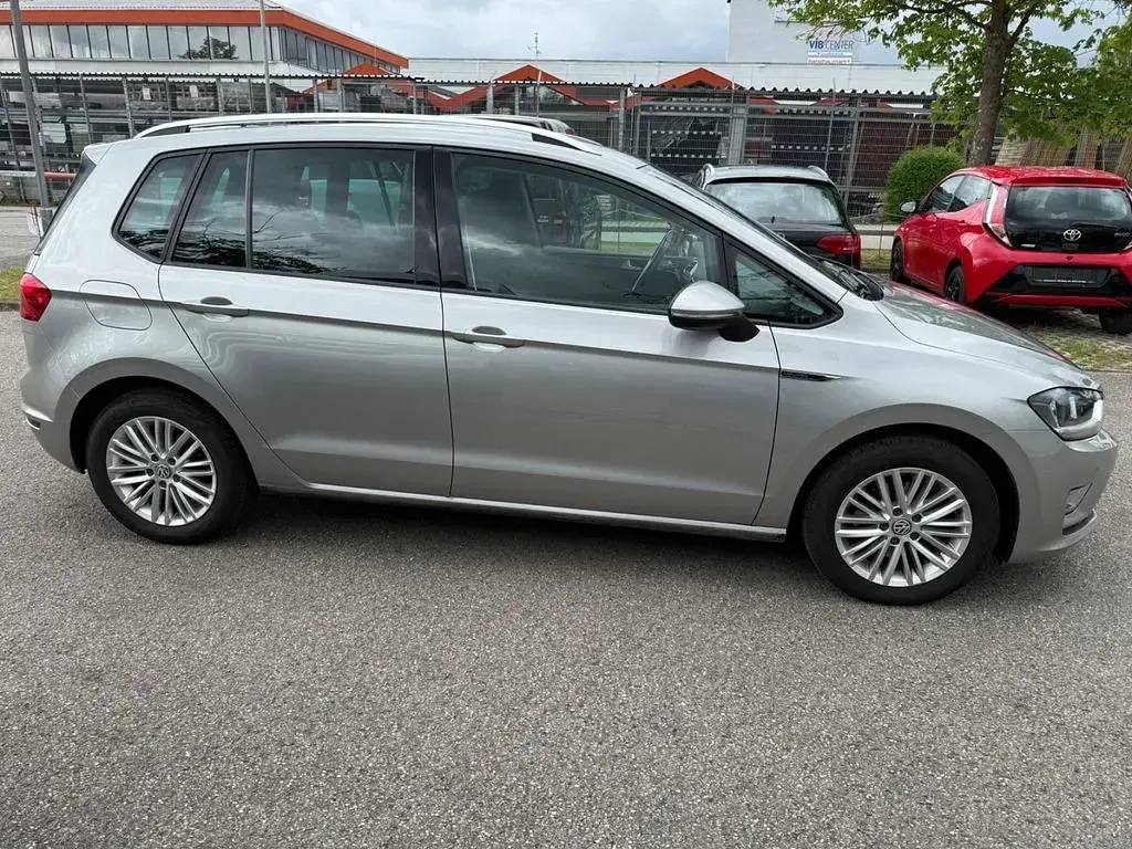 Gebraucht VW Golf VII LOUNGE 110 PS (80 kW) 2015 Silber Limousine